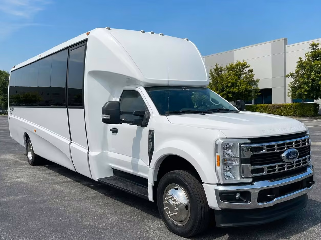 benton 25 passenger minibus rental