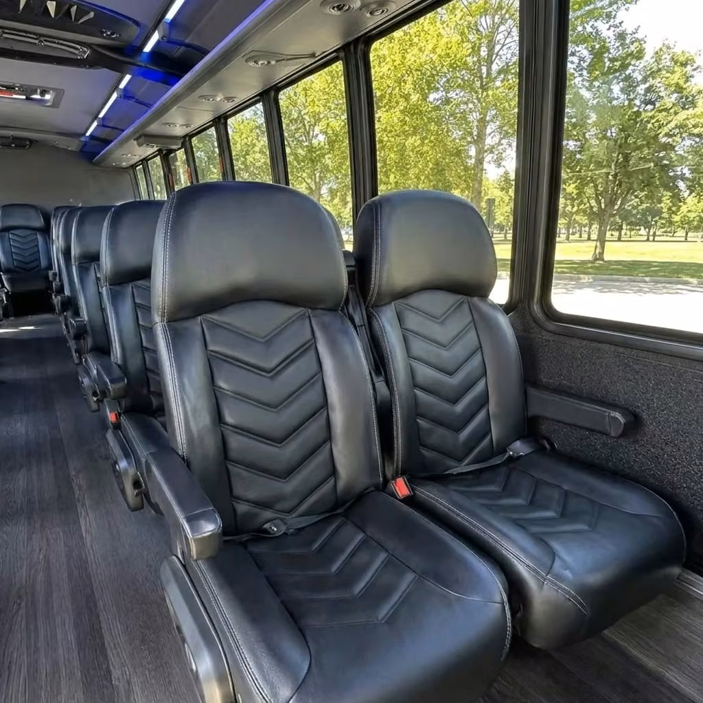benton 28 passenger minibus seating
