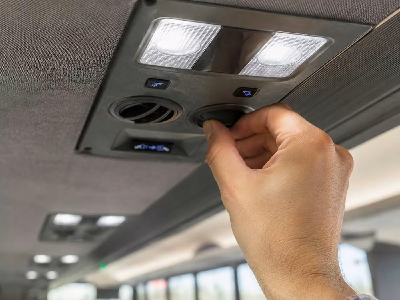 benton 30 passenger minibus air conditioning