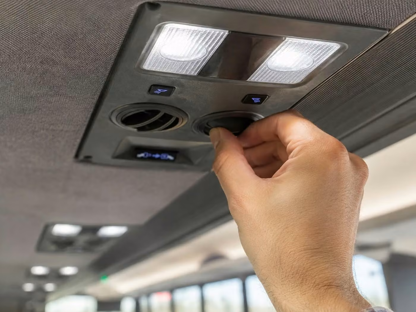 benton 35 passenger minibus air conditioning