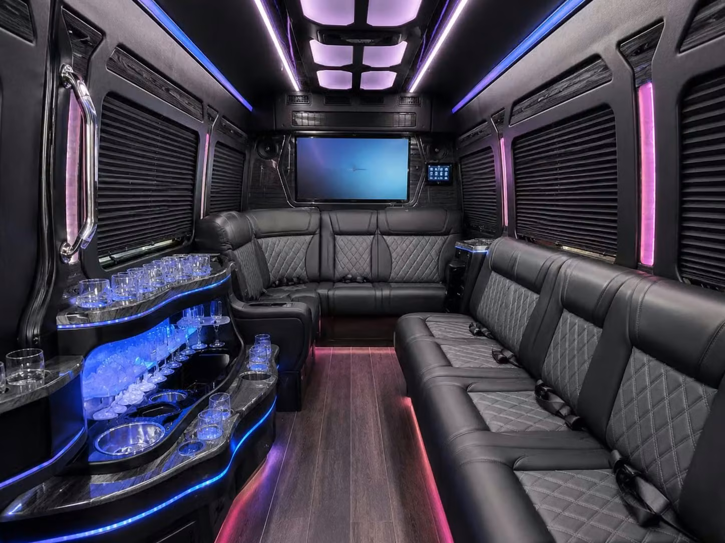 benton 56 passenger sports charter buses with undercarriage gear storage